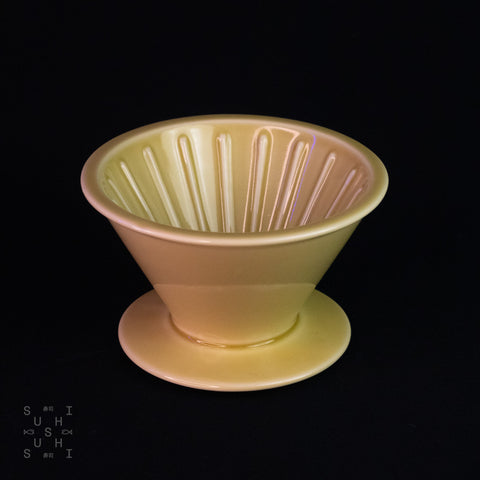 Cream/White Dip Glaze Coffee Dripper