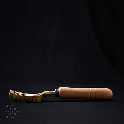 Sakai Takayuki Wooden Handle Scaler - SushiSushi