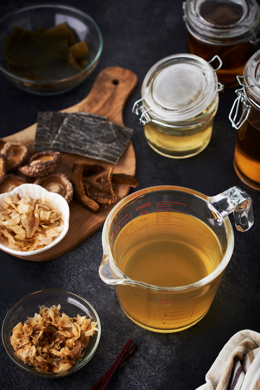 How to Make Dashi - Katsuobushi Dashi, Kombu Dashi – SushiSushi
