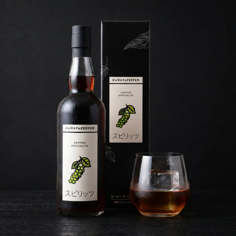 Tenpai Pepper Specialité bottle detail, barley spirit with Cambodian Kurata pepper
