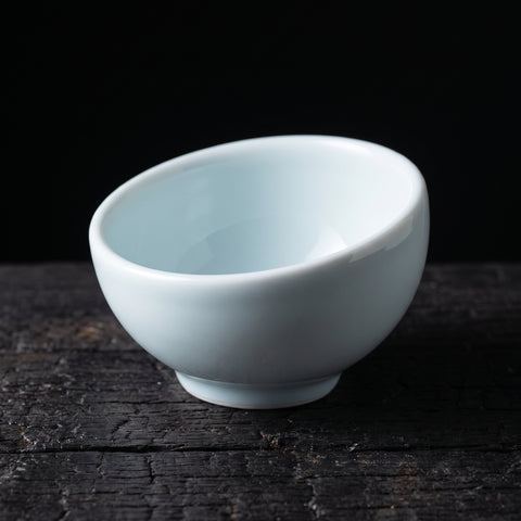 Japanese Porcelain, White Slanted Round Tapas Dish, 63x63x43mm
