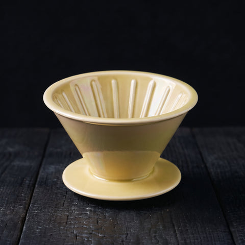 Cream/White Dip Glaze Coffee Dripper
