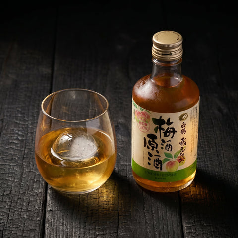 Hakutsuru Umeshu Genshu plum liqueur 300ml, label detail