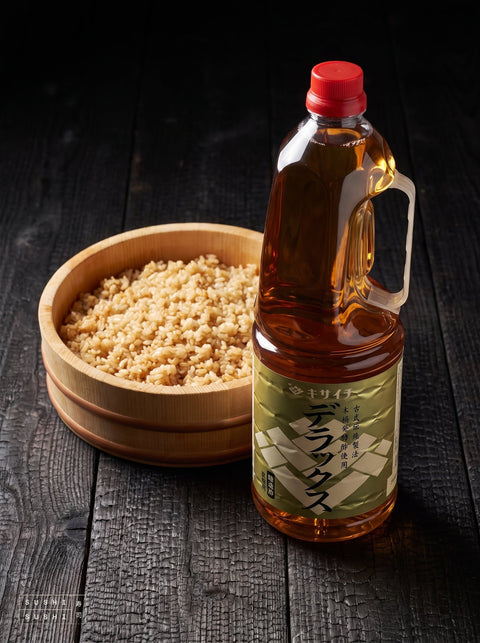 Kisaichi, Premium Sushi Vinegar with Akasu, 1.8L, with a hangiri of sushi rice